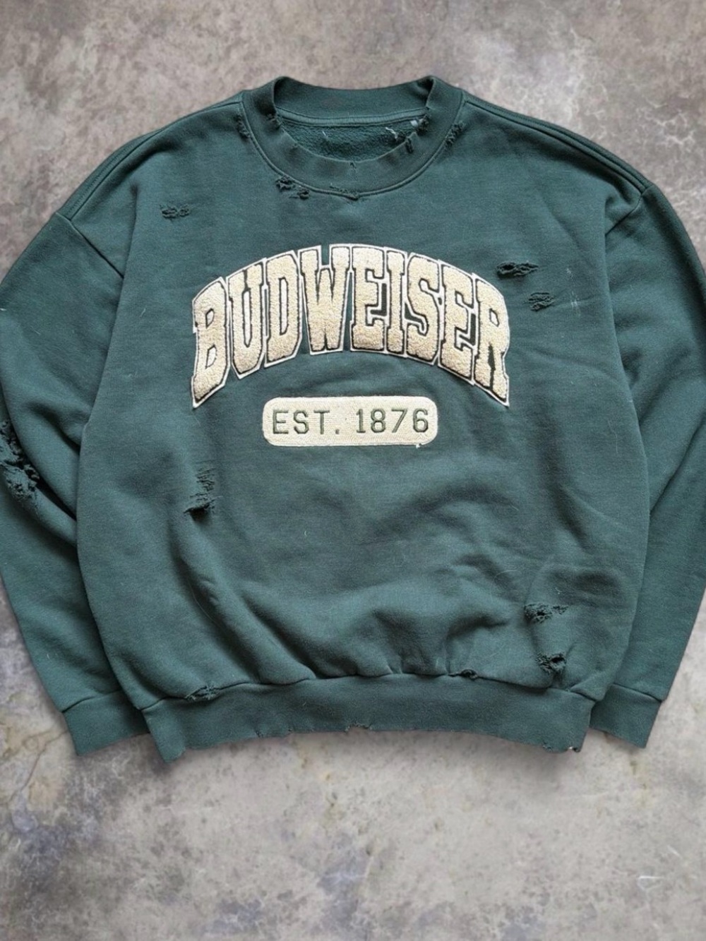 2000s Thrashed Budweiser Dark Green Distressed Crewneck Sweatshirt